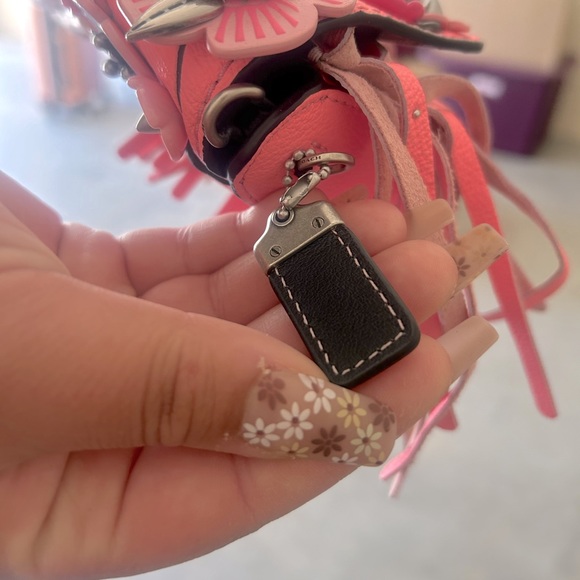 💕 Coach 1941 Dinkier Fringe Tea Rose 💕 - Picture 7 of 9